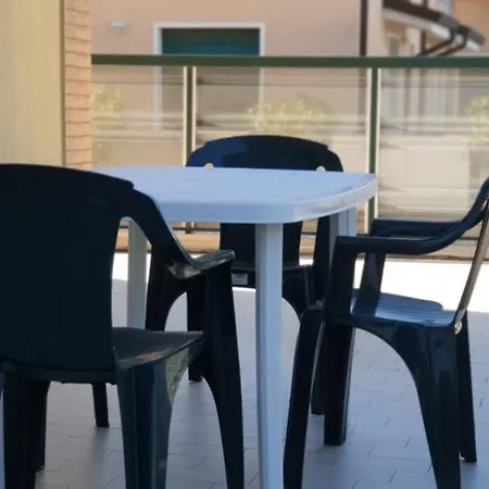 Lägenhet Nuovo Centralissimo 150 Mt Dal Mare Lido di Jesolo